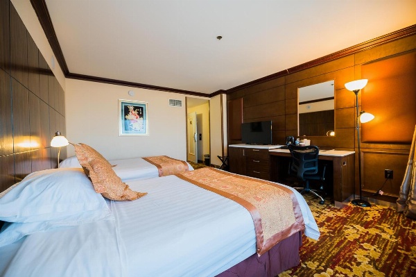 LA Crystal Hotel -Los Angeles-Long Beach Area image 12