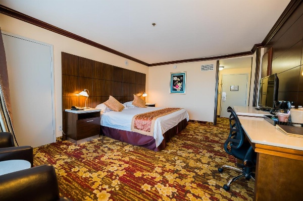 LA Crystal Hotel -Los Angeles-Long Beach Area image 14