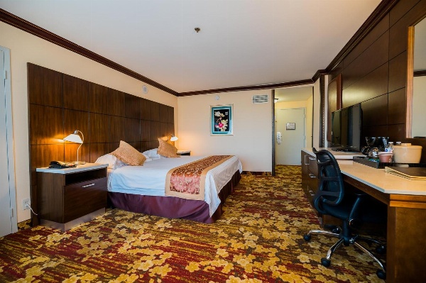 LA Crystal Hotel -Los Angeles-Long Beach Area image 15