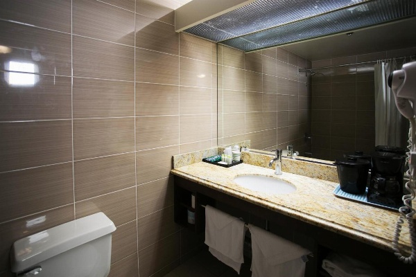 LA Crystal Hotel -Los Angeles-Long Beach Area image 36