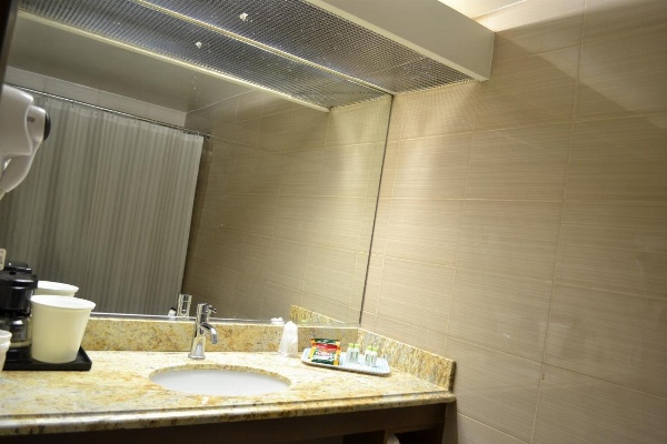 LA Crystal Hotel -Los Angeles-Long Beach Area image 39