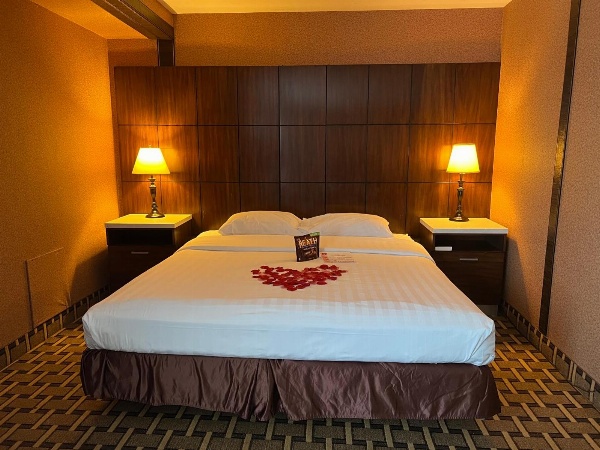 LA Crystal Hotel -Los Angeles-Long Beach Area image 6