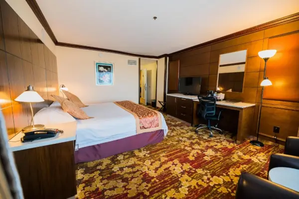 LA Crystal Hotel -Los Angeles-Long Beach Area 10